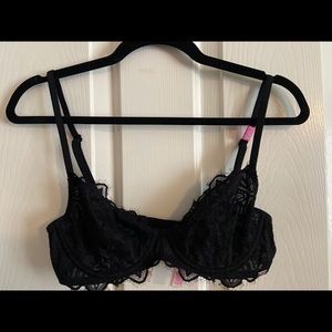 VS Pink lace bra